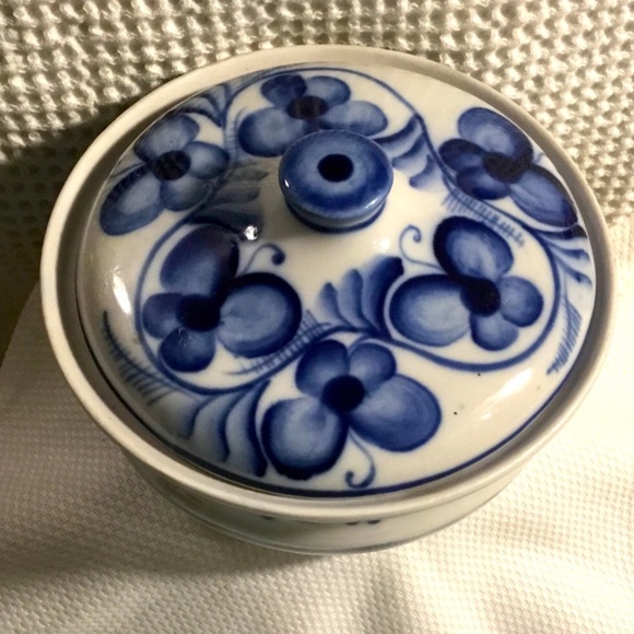 💂🏻Traditional Russian Gzhel Pottery Casket💂🏻 - Picture 2 of 9